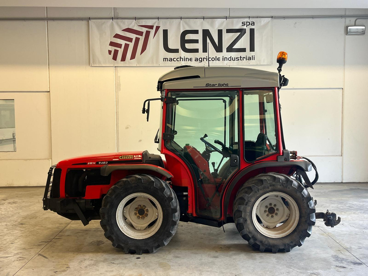 ANTONIO CARRARO SRX 9400 - Traktor: foto 1 ANTONIO CARRARO SRX 9400 - Traktor: foto 1