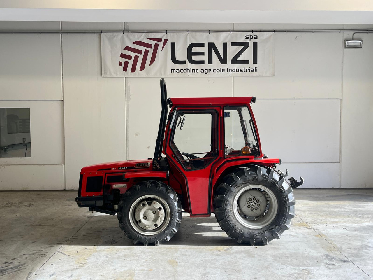 ANTONIO CARRARO TC 8400 F - Traktor: foto 1 ANTONIO CARRARO TC 8400 F - Traktor: foto 1