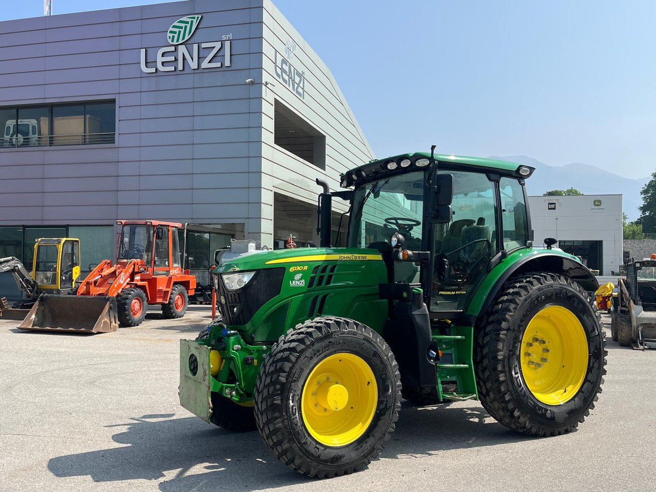 TRATTORE JOHN DEERE 6130R - Traktor: foto 1 TRATTORE JOHN DEERE 6130R - Traktor: foto 1