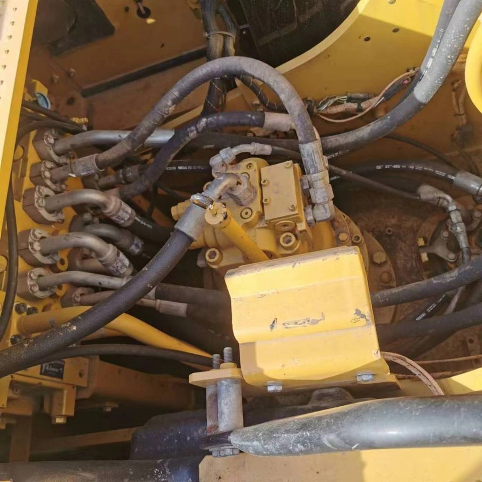 CAT 320 GC - Ekskavator me zinxhirë: foto 3 CAT 320 GC - Ekskavator me zinxhirë: foto 3