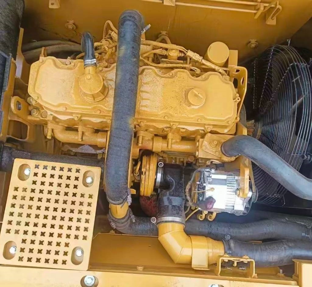 CAT 325 C - Ekskavator me zinxhirë: foto 4 CAT 325 C - Ekskavator me zinxhirë: foto 4