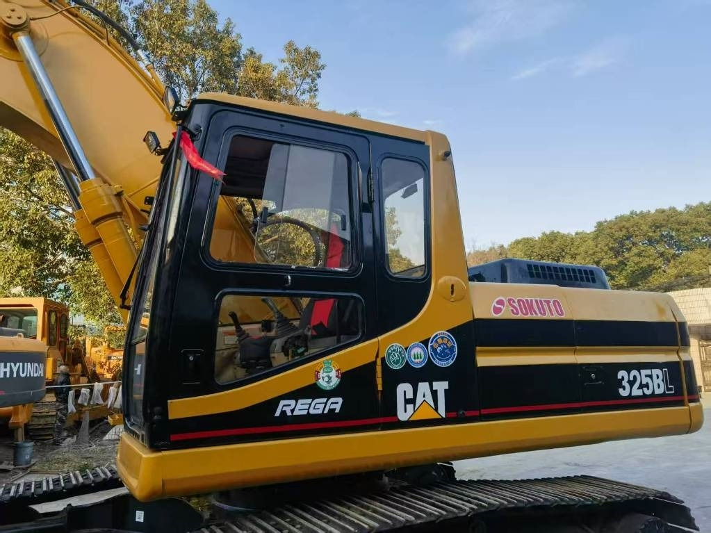 CAT CAT325B - Ekskavator për mbetje: foto 4 CAT CAT325B - Ekskavator për mbetje: foto 4