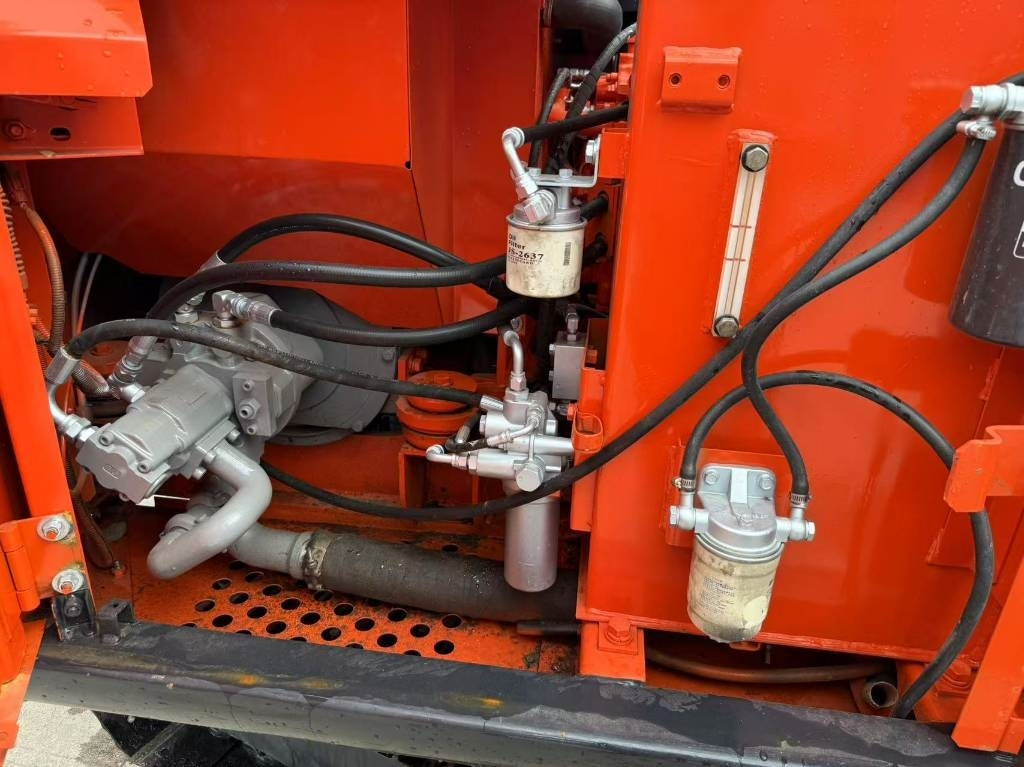 Hitachi ZX 60 - Miniekskavator: foto 3 Hitachi ZX 60 - Miniekskavator: foto 3