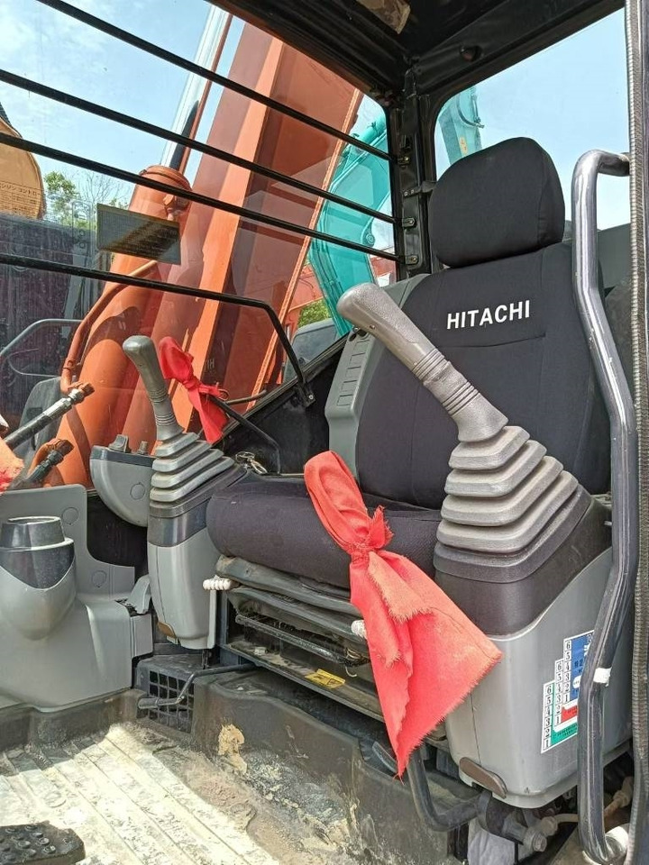 Hitachi ZX 70 - Miniekskavator: foto 4 Hitachi ZX 70 - Miniekskavator: foto 4