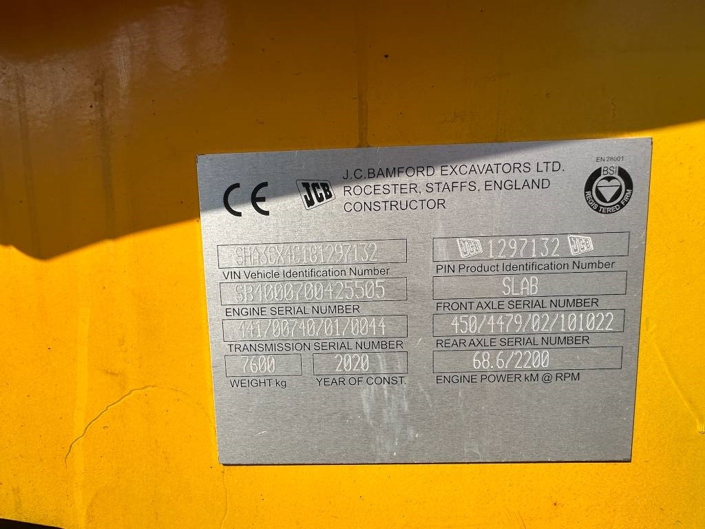 JCB 3 CX - Fadromë me shkarkim nga prapa: foto 3 JCB 3 CX - Fadromë me shkarkim nga prapa: foto 3