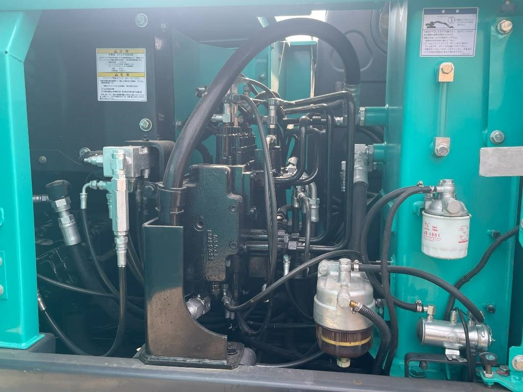 Kobelco SK 75 - Ekskavator me zinxhirë: foto 5 Kobelco SK 75 - Ekskavator me zinxhirë: foto 5