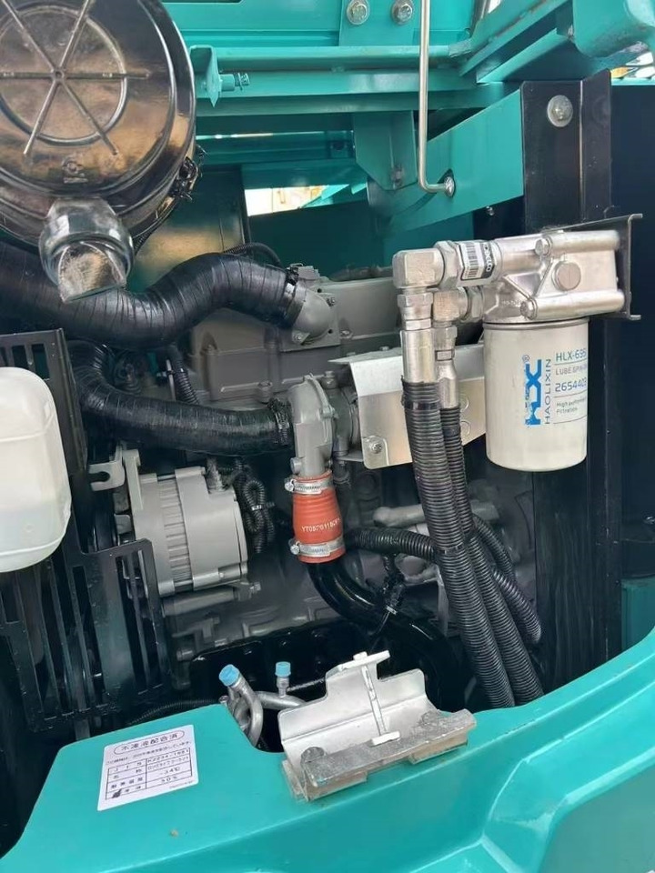 Kobelco SK 75 - Ekskavator me zinxhirë: foto 3 Kobelco SK 75 - Ekskavator me zinxhirë: foto 3