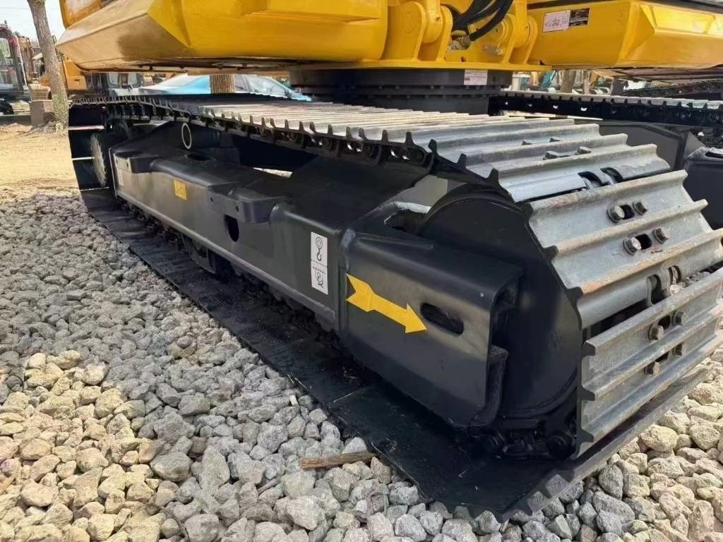 Komatsu PC 130 - Ekskavator me zinxhirë: foto 5 Komatsu PC 130 - Ekskavator me zinxhirë: foto 5