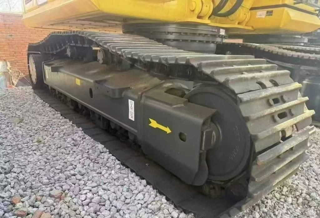 Komatsu PC 350-8 - Ekskavator me zinxhirë: foto 5 Komatsu PC 350-8 - Ekskavator me zinxhirë: foto 5