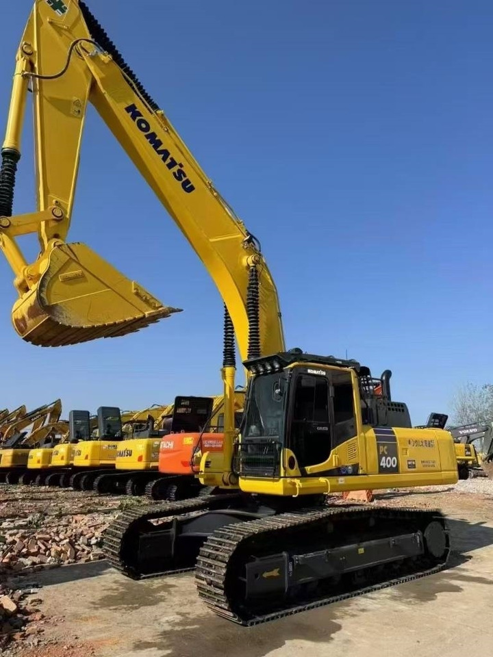 Komatsu PC 400-8 - Ekskavator me zinxhirë: foto 2 Komatsu PC 400-8 - Ekskavator me zinxhirë: foto 2