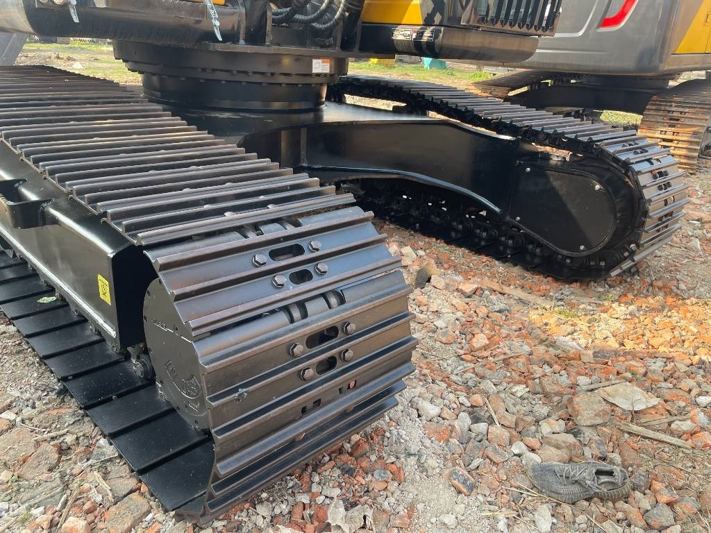 Sany SY 235 - Ekskavator me zinxhirë: foto 2 Sany SY 235 - Ekskavator me zinxhirë: foto 2