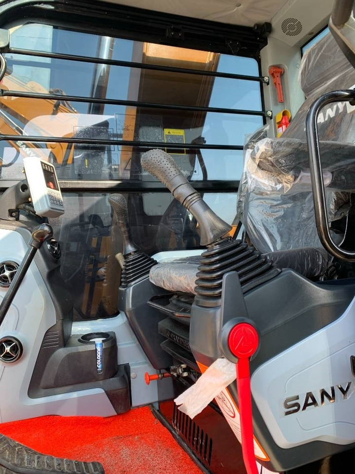 Sany SY 95 C - Ekskavator me zinxhirë: foto 2 Sany SY 95 C - Ekskavator me zinxhirë: foto 2