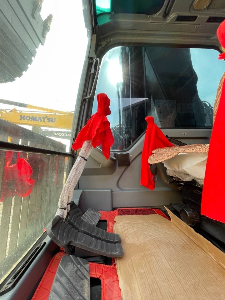 Volvo 290 - Ekskavator me zinxhirë: foto 5 Volvo 290 - Ekskavator me zinxhirë: foto 5