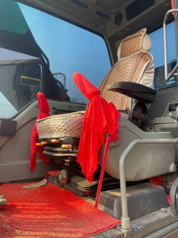 Volvo EC 210  - Ekskavator me zinxhirë: foto 2 Volvo EC 210  - Ekskavator me zinxhirë: foto 2