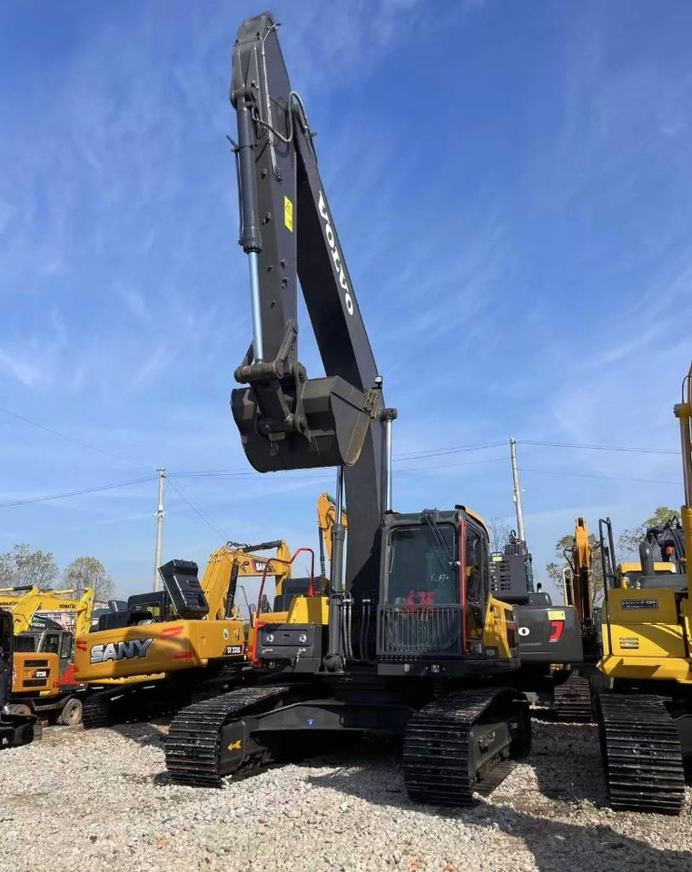 Volvo EC 240 - Ekskavator me zinxhirë: foto 2 Volvo EC 240 - Ekskavator me zinxhirë: foto 2