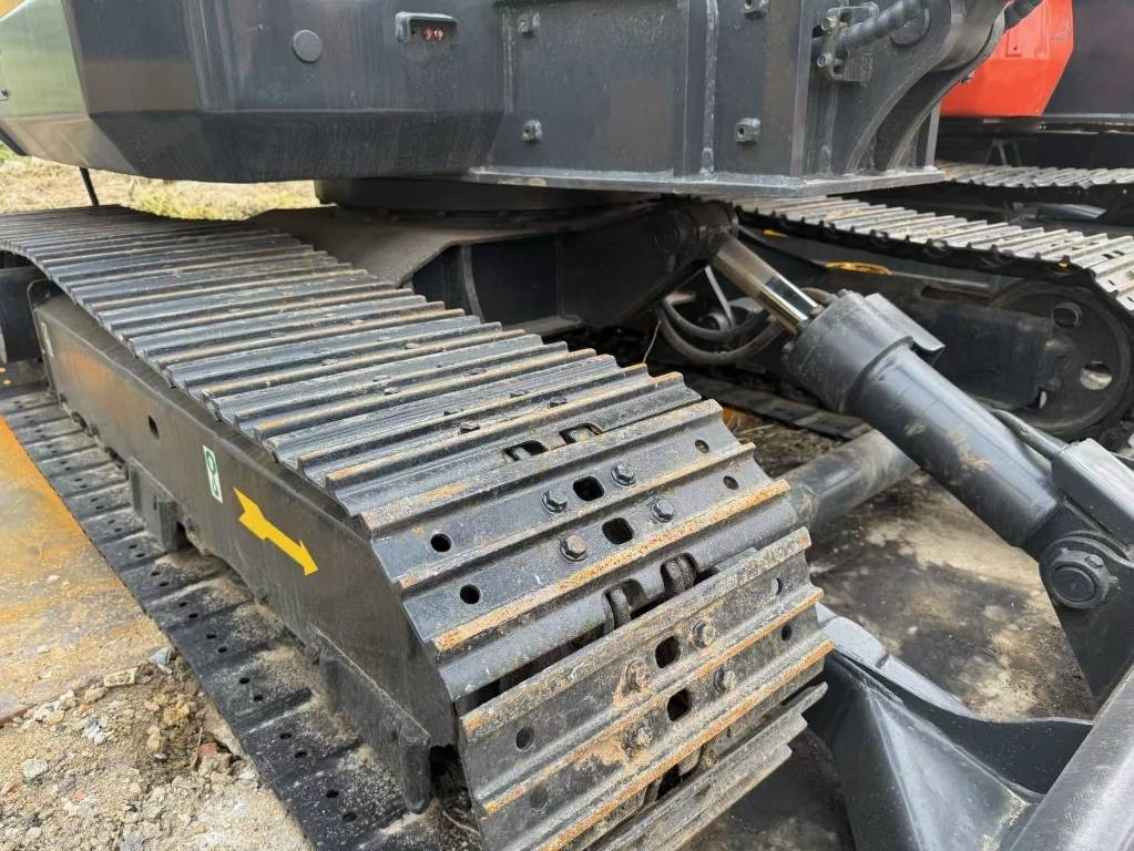 Volvo EC 60 - Ekskavator me zinxhirë: foto 2 Volvo EC 60 - Ekskavator me zinxhirë: foto 2