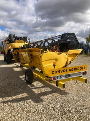 New Holland CR 7.90 - Autokombajnë: foto 5 New Holland CR 7.90 - Autokombajnë: foto 5