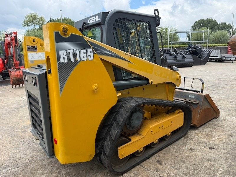 Gehl RT165 - Fadrom me zinxhir: foto 3 Gehl RT165 - Fadrom me zinxhir: foto 3