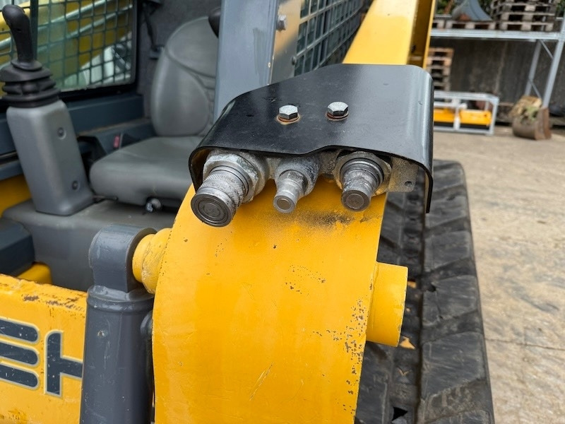 Gehl RT165 - Fadrom me zinxhir: foto 5 Gehl RT165 - Fadrom me zinxhir: foto 5