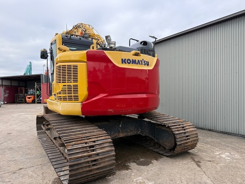 Komatsu PC 228 USLC-11 - Ekskavator me zinxhirë: foto 2 Komatsu PC 228 USLC-11 - Ekskavator me zinxhirë: foto 2