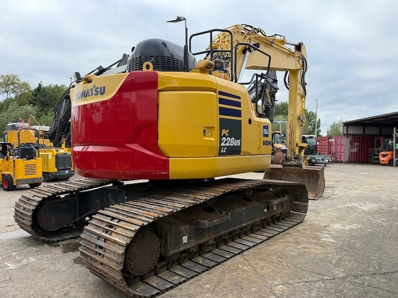 Komatsu PC 228 USLC-11 - Ekskavator me zinxhirë: foto 3 Komatsu PC 228 USLC-11 - Ekskavator me zinxhirë: foto 3