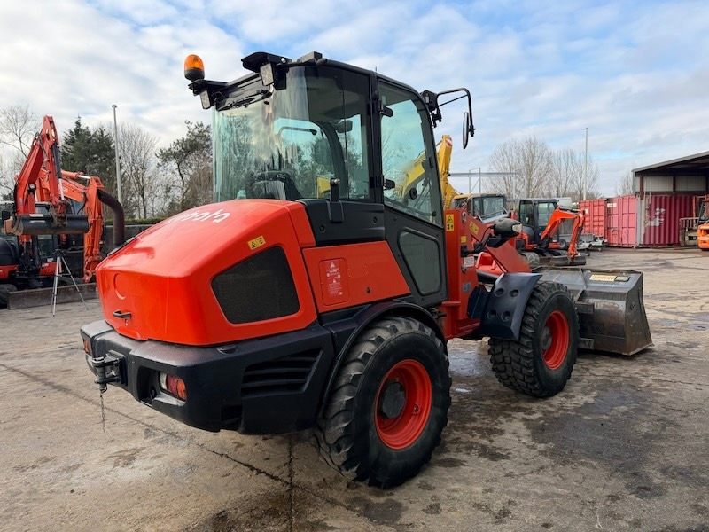 Kubota R 082 - Fadrom me goma: foto 4 Kubota R 082 - Fadrom me goma: foto 4