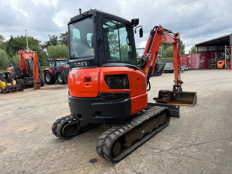 Kubota U 36-4 - Miniekskavator: foto 4 Kubota U 36-4 - Miniekskavator: foto 4