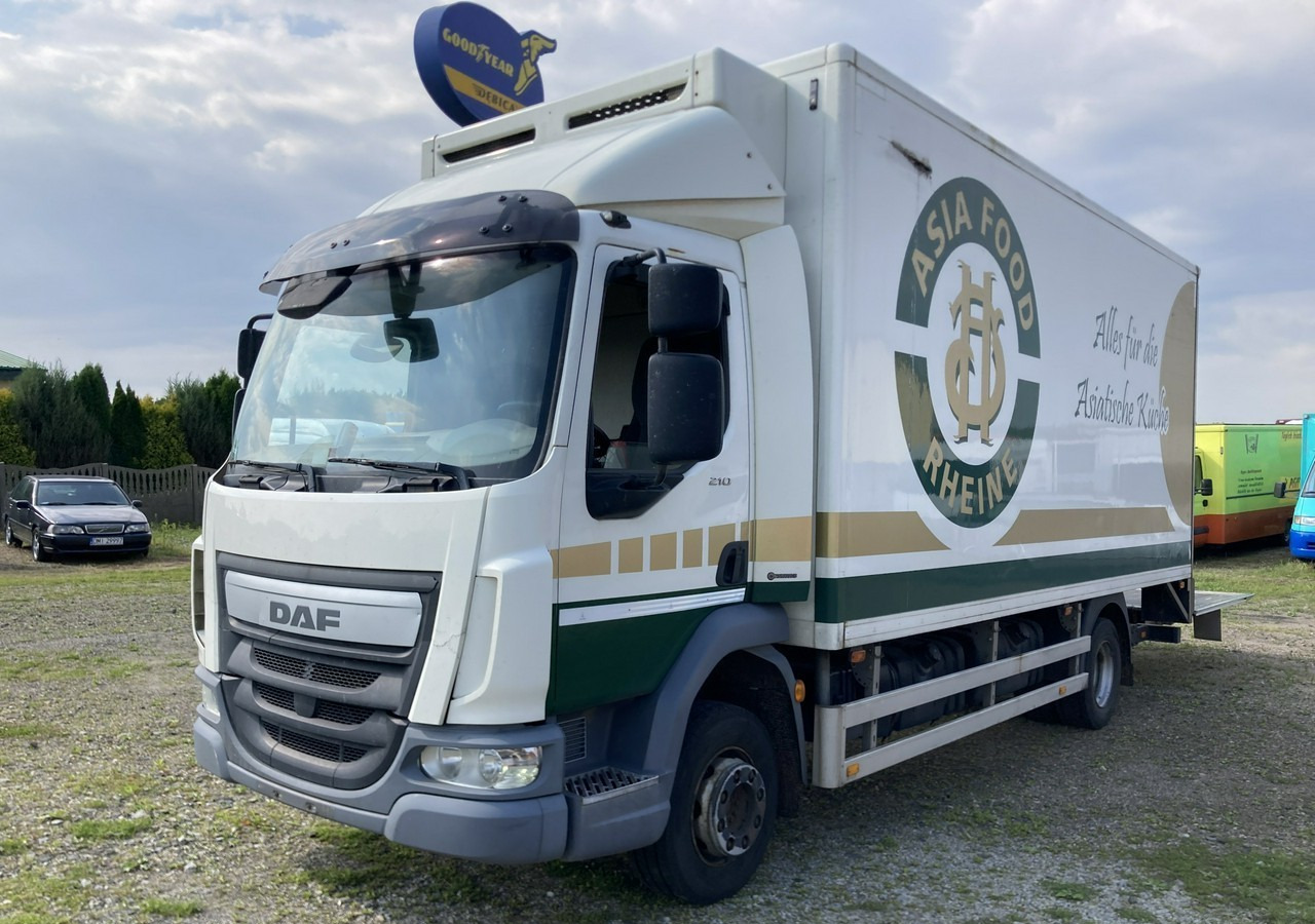 DAF Inny DAF DAF LF210FA Chłodnia Konvekta Hydro klapa 2014 - Furgon frigorifer: foto 1 DAF Inny DAF DAF LF210FA Chłodnia Konvekta Hydro klapa 2014 - Furgon frigorifer: foto 1