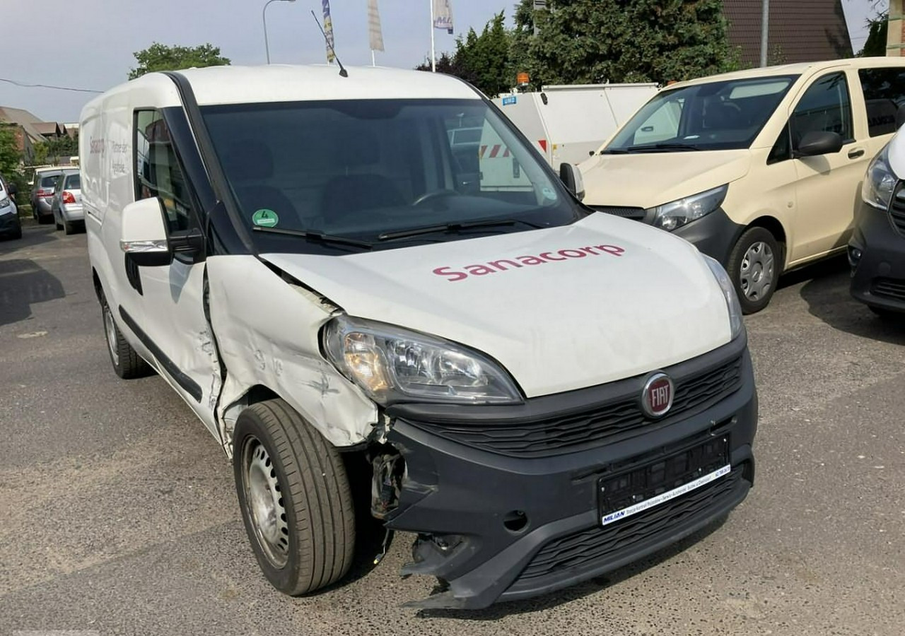 Fiat Doblo Fiat Doblo 1,6 jtd ECO Flex chłodnia do leków 2017 - Furgon frigorifer: foto 3 Fiat Doblo Fiat Doblo 1,6 jtd ECO Flex chłodnia do leków 2017 - Furgon frigorifer: foto 3