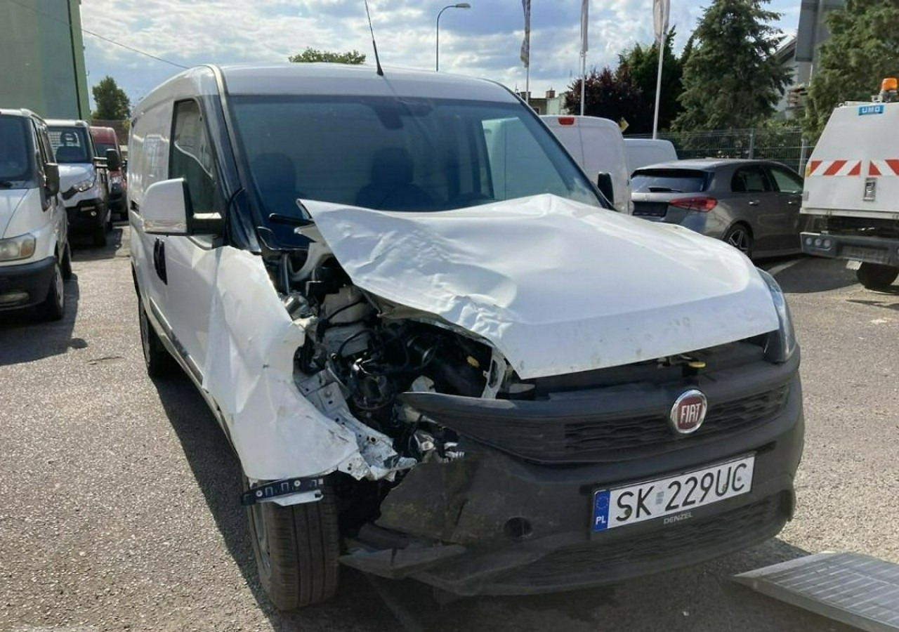 Fiat Doblo Fiat Doblo MAXI 1,6 jtd ECO Flex 105KM Klima 2021 Salon PL - Furgon: foto 2 Fiat Doblo Fiat Doblo MAXI 1,6 jtd ECO Flex 105KM Klima 2021 Salon PL - Furgon: foto 2