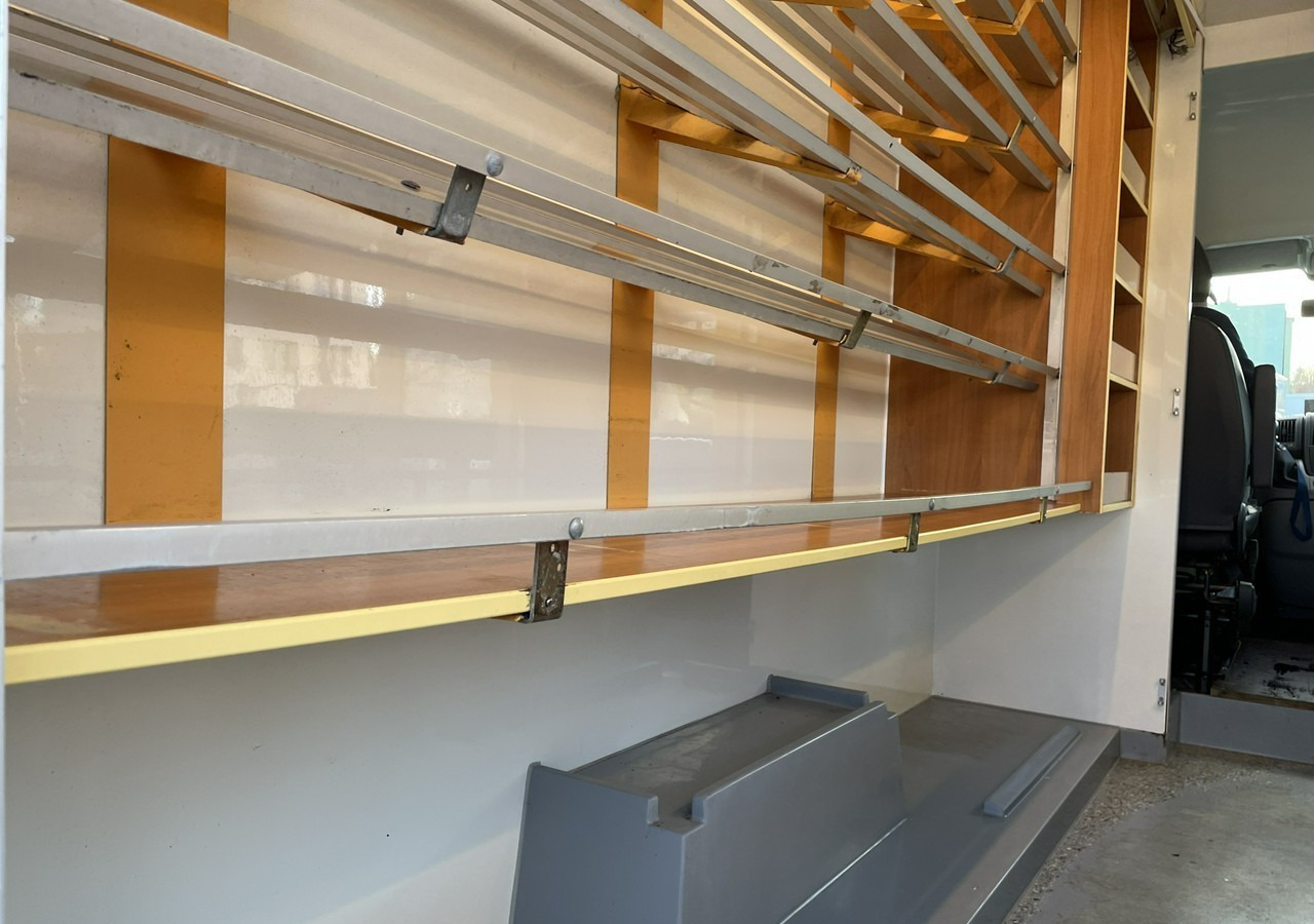 Fiat Ducato Autosklep pieczywa Gastronomiczny Food Truck Foodtruck sklep 2011 - Kamion shpërndarës: foto 5 Fiat Ducato Autosklep pieczywa Gastronomiczny Food Truck Foodtruck sklep 2011 - Kamion shpërndarës: foto 5