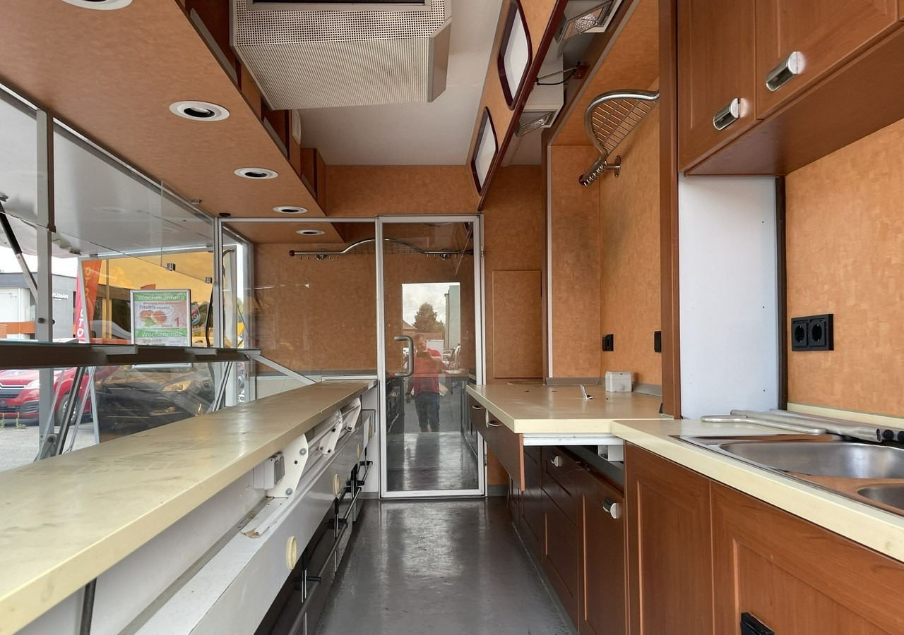 Fiat Ducato Autosklep wędlin Gastronomiczny Food Truck Foodtruck 55122km Borco20 - Kamion shpërndarës: foto 2 Fiat Ducato Autosklep wędlin Gastronomiczny Food Truck Foodtruck 55122km Borco20 - Kamion shpërndarës: foto 2