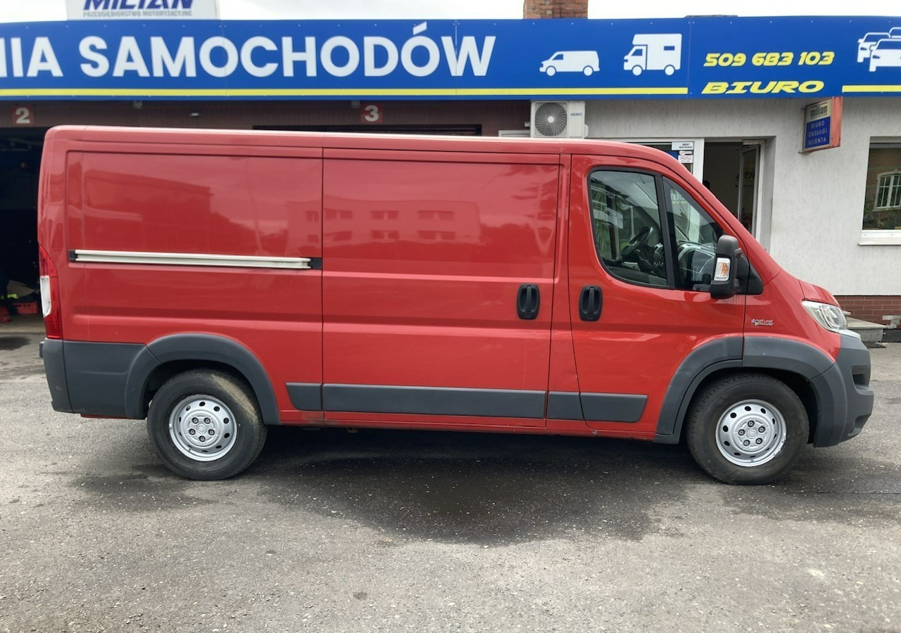 Fiat Ducato Ducato 3.0 CNG+benzyna Klima Navi Kamera 2017 - Furgon: foto 5 Fiat Ducato Ducato 3.0 CNG+benzyna Klima Navi Kamera 2017 - Furgon: foto 5