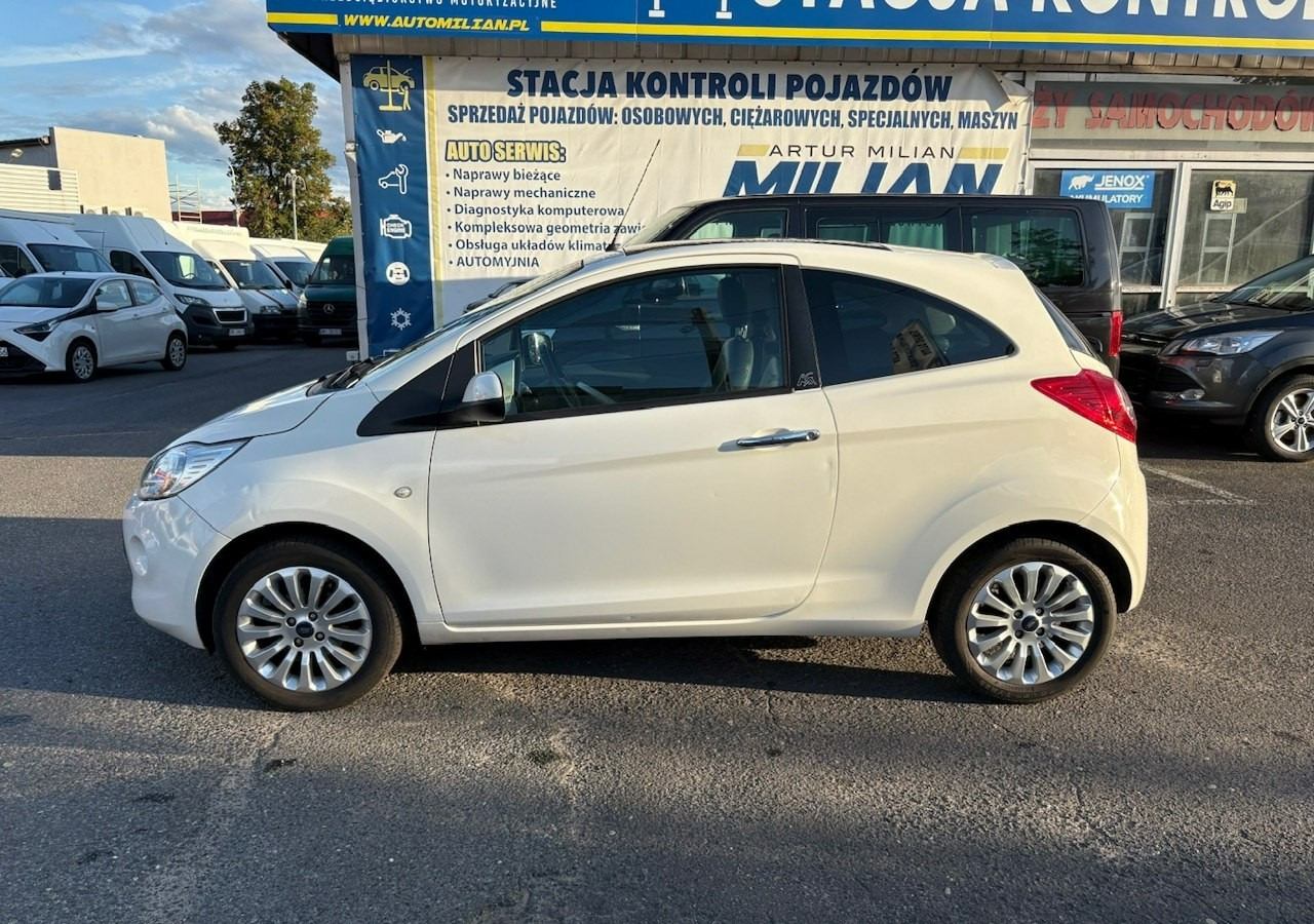 Ford KA II Ford KA 1.2 Champions Edition Klima Panorama 2012 - Hatchback: foto 2 Ford KA II Ford KA 1.2 Champions Edition Klima Panorama 2012 - Hatchback: foto 2
