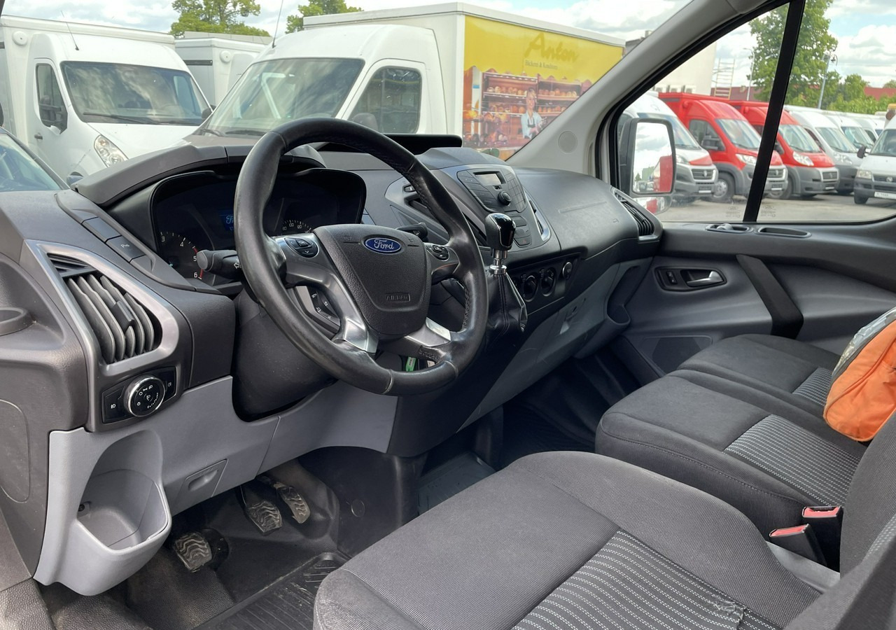 Ford Transit Transit Custom Transit Custom 2.0 Klima 153tkm Model 2018 - Furgon: foto 2 Ford Transit Transit Custom Transit Custom 2.0 Klima 153tkm Model 2018 - Furgon: foto 2