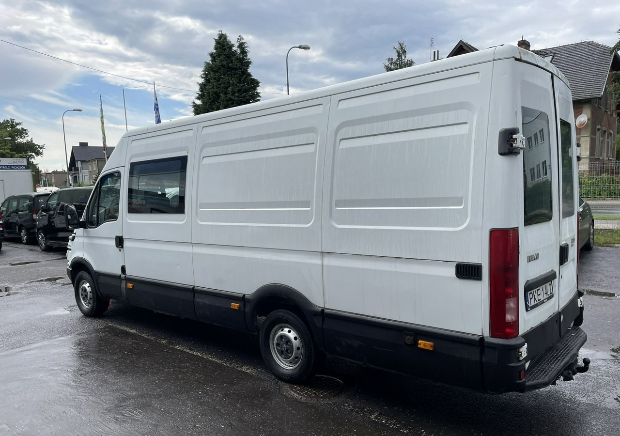 Iveco Iveco Daily 35S14 Maxi Brygadówka dokka doka 7-osobowy - Kamioncine dopio kabinë: foto 4 Iveco Iveco Daily 35S14 Maxi Brygadówka dokka doka 7-osobowy - Kamioncine dopio kabinë: foto 4