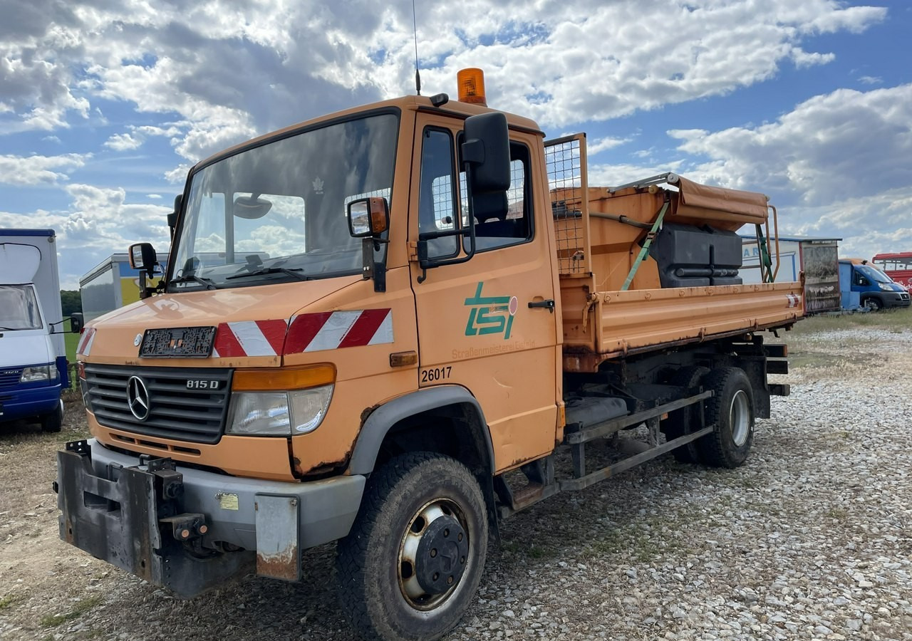 Mercedes-Benz Inny Mercedes-Benz Mercedes Vario 815 Wywrotka 4X4 2004 - Makinë për heqjen e borës: foto 1 Mercedes-Benz Inny Mercedes-Benz Mercedes Vario 815 Wywrotka 4X4 2004 - Makinë për heqjen e borës: foto 1