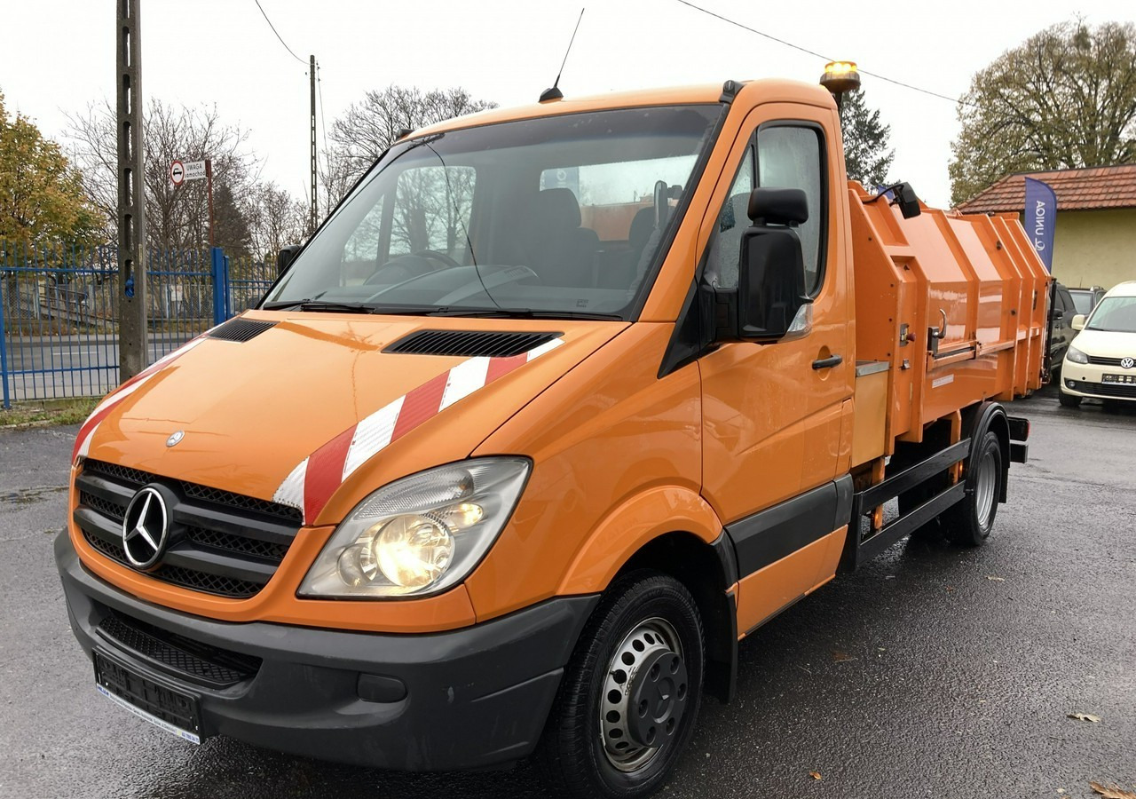 Mercedes-Benz Sprinter Sprinter 513 Śmieciarka Prasa 2010 - Kamion mbeturinash: foto 2 Mercedes-Benz Sprinter Sprinter 513 Śmieciarka Prasa 2010 - Kamion mbeturinash: foto 2