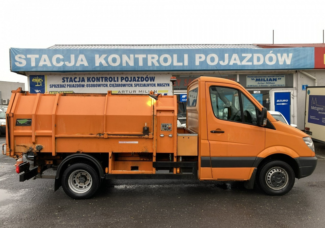 Mercedes-Benz Sprinter Sprinter 513 Śmieciarka Prasa 2010 - Kamion mbeturinash: foto 4 Mercedes-Benz Sprinter Sprinter 513 Śmieciarka Prasa 2010 - Kamion mbeturinash: foto 4