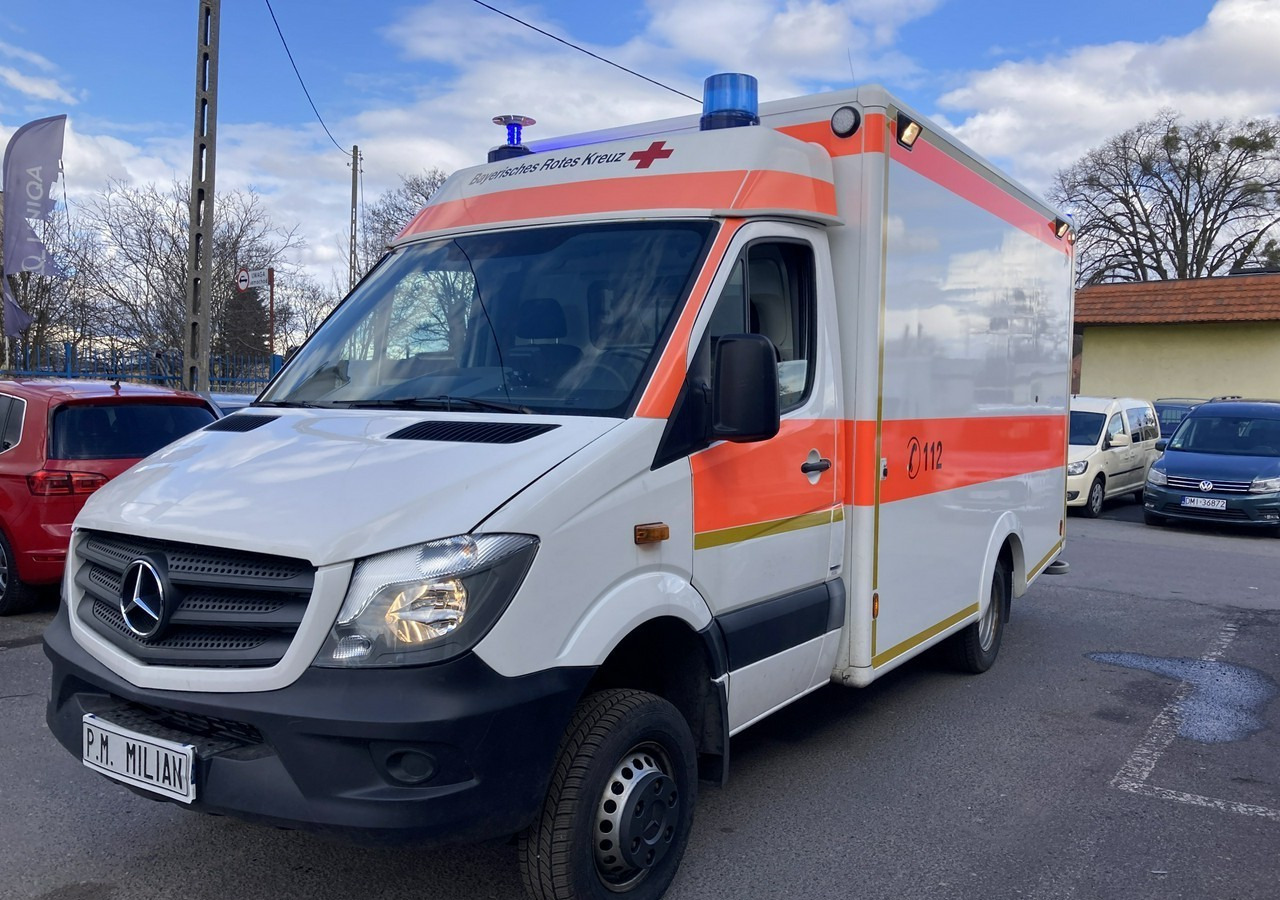 Mercedes-Benz Sprinter Sprinter 519 Karetka 4X4 Ambulans MODEL 2017 - Ambulancë: foto 3 Mercedes-Benz Sprinter Sprinter 519 Karetka 4X4 Ambulans MODEL 2017 - Ambulancë: foto 3