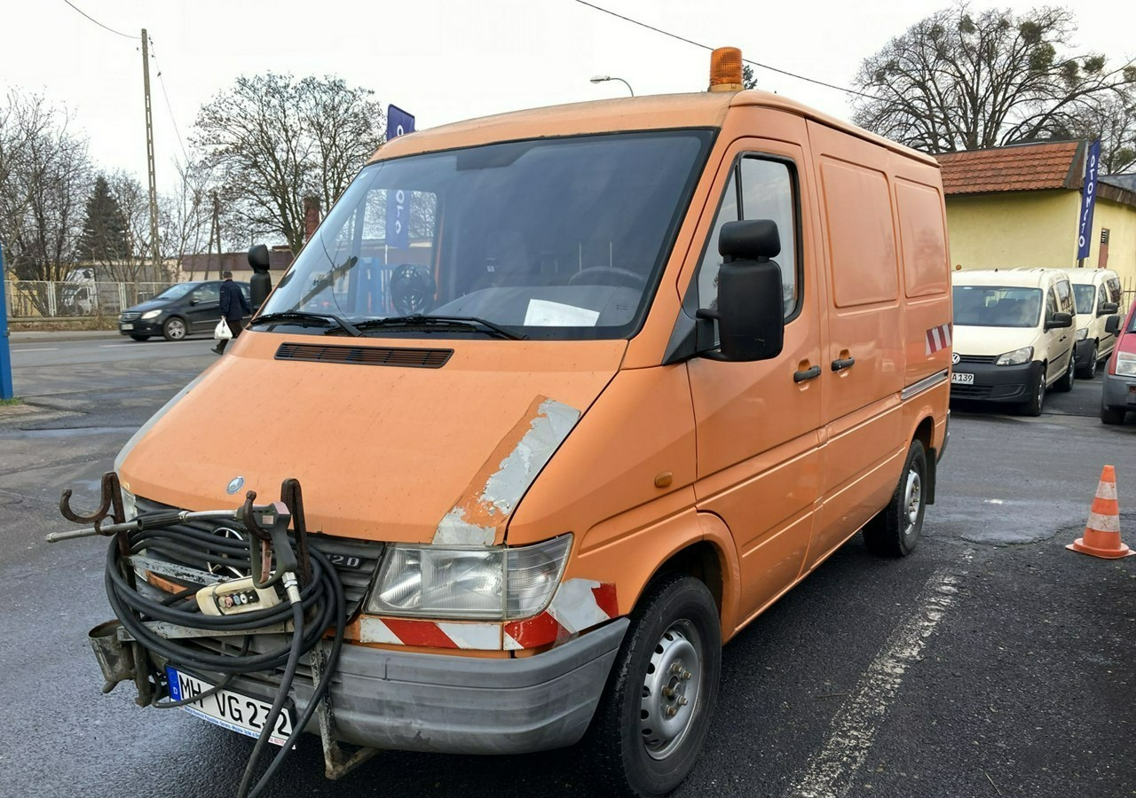 Mercedes-Benz Sprinter Sprinter Kanalizacja Wuko asenizacyjny Kret SPECK myjka DMC3500 - Kamion me vakuum: foto 1 Mercedes-Benz Sprinter Sprinter Kanalizacja Wuko asenizacyjny Kret SPECK myjka DMC3500 - Kamion me vakuum: foto 1