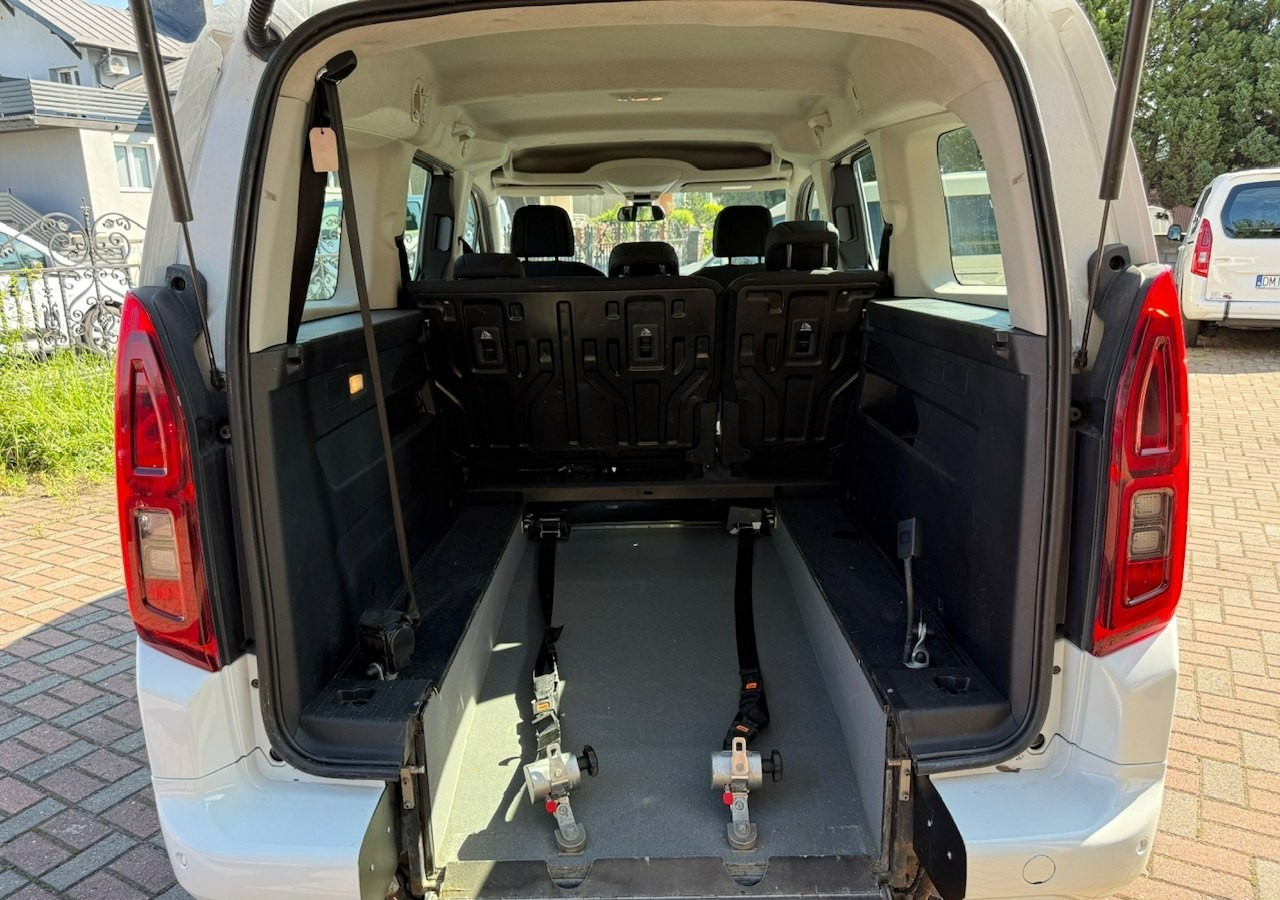 Opel Combo IV Combo Life Combo Life Maxi Niepełnosprawnych inwalida rampa PFRON Model - Veturë: foto 2 Opel Combo IV Combo Life Combo Life Maxi Niepełnosprawnych inwalida rampa PFRON Model - Veturë: foto 2