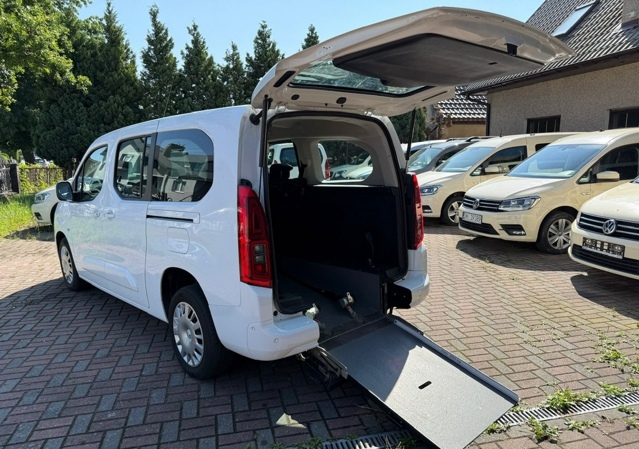 Opel Combo IV Combo Life Combo Life Maxi Niepełnosprawnych inwalida rampa PFRON Model - Veturë: foto 1 Opel Combo IV Combo Life Combo Life Maxi Niepełnosprawnych inwalida rampa PFRON Model - Veturë: foto 1