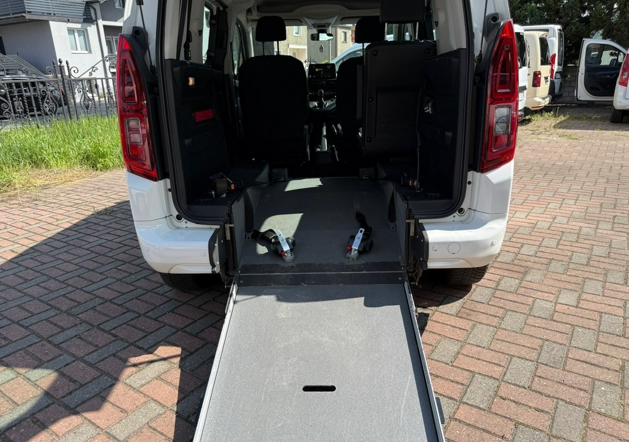 Opel Combo IV Combo Life Combo do przewozu Niepełnosprawnych inwalida rampa Model 2021 - Veturë: foto 5 Opel Combo IV Combo Life Combo do przewozu Niepełnosprawnych inwalida rampa Model 2021 - Veturë: foto 5