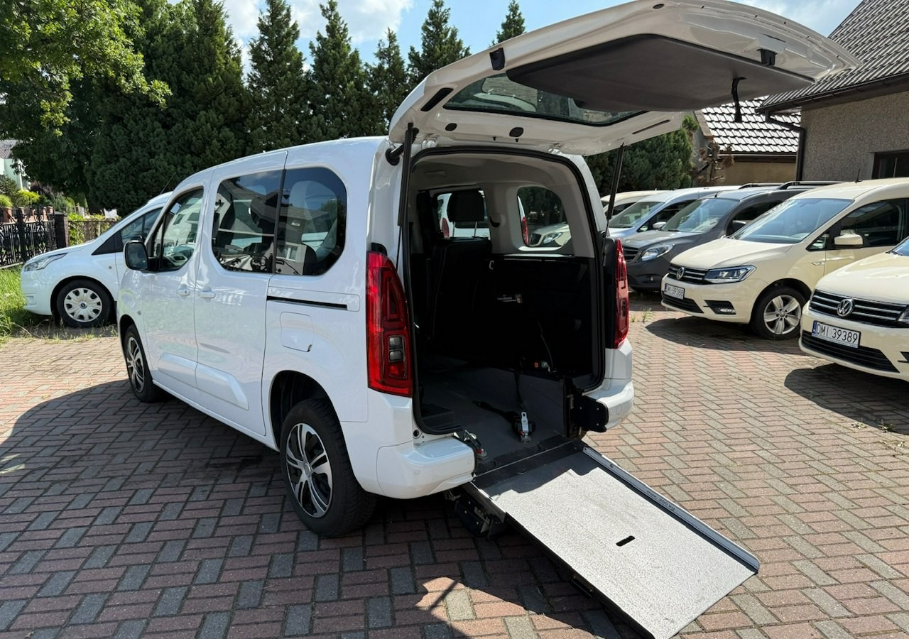 Opel Combo IV Combo Life Combo do przewozu Niepełnosprawnych inwalida rampa Model 2021 - Veturë: foto 1 Opel Combo IV Combo Life Combo do przewozu Niepełnosprawnych inwalida rampa Model 2021 - Veturë: foto 1