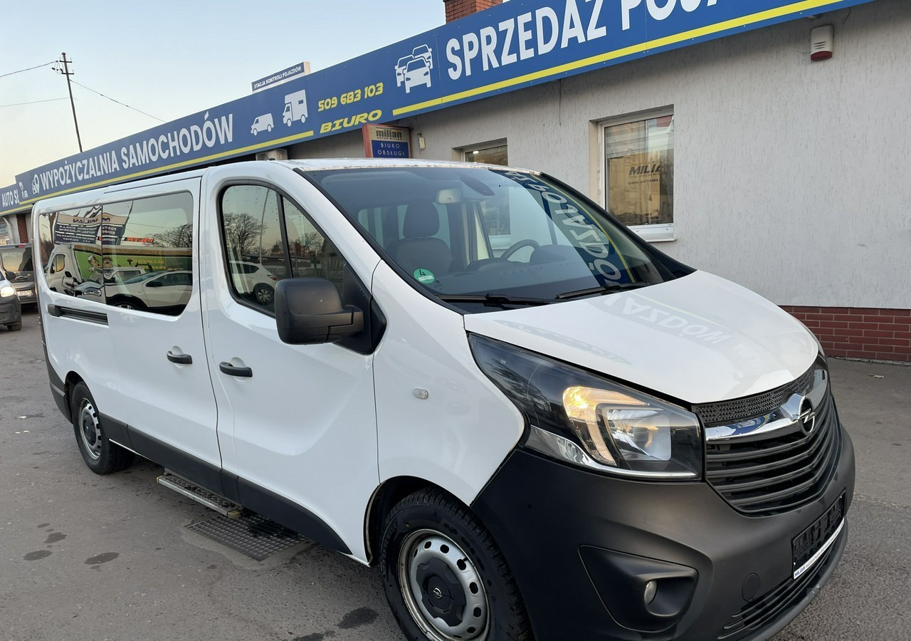 Opel Vivaro Opel Vivaro dla Niepełnosprawnych inwalida Rampa Model 2019 - Veturë: foto 5 Opel Vivaro Opel Vivaro dla Niepełnosprawnych inwalida Rampa Model 2019 - Veturë: foto 5