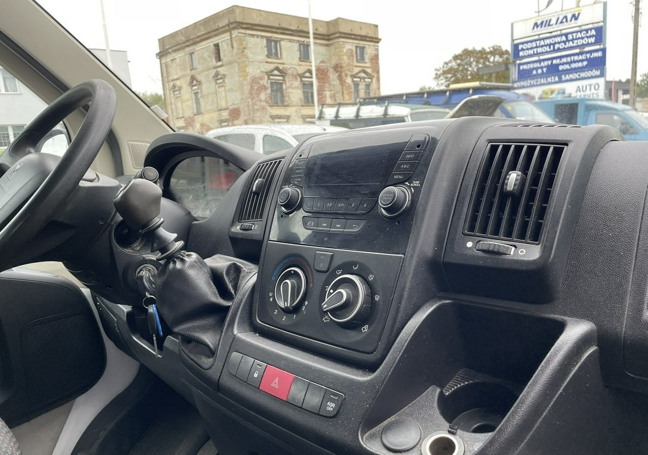 Peugeot Boxer Peugeot Boxer 2.0-130KM klima dokka Brygadówka doka 122tkm 2018 - Kamioncine me karroceri, Kamioncine dopio kabinë: foto 5 Peugeot Boxer Peugeot Boxer 2.0-130KM klima dokka Brygadówka doka 122tkm 2018 - Kamioncine me karroceri, Kamioncine dopio kabinë: foto 5