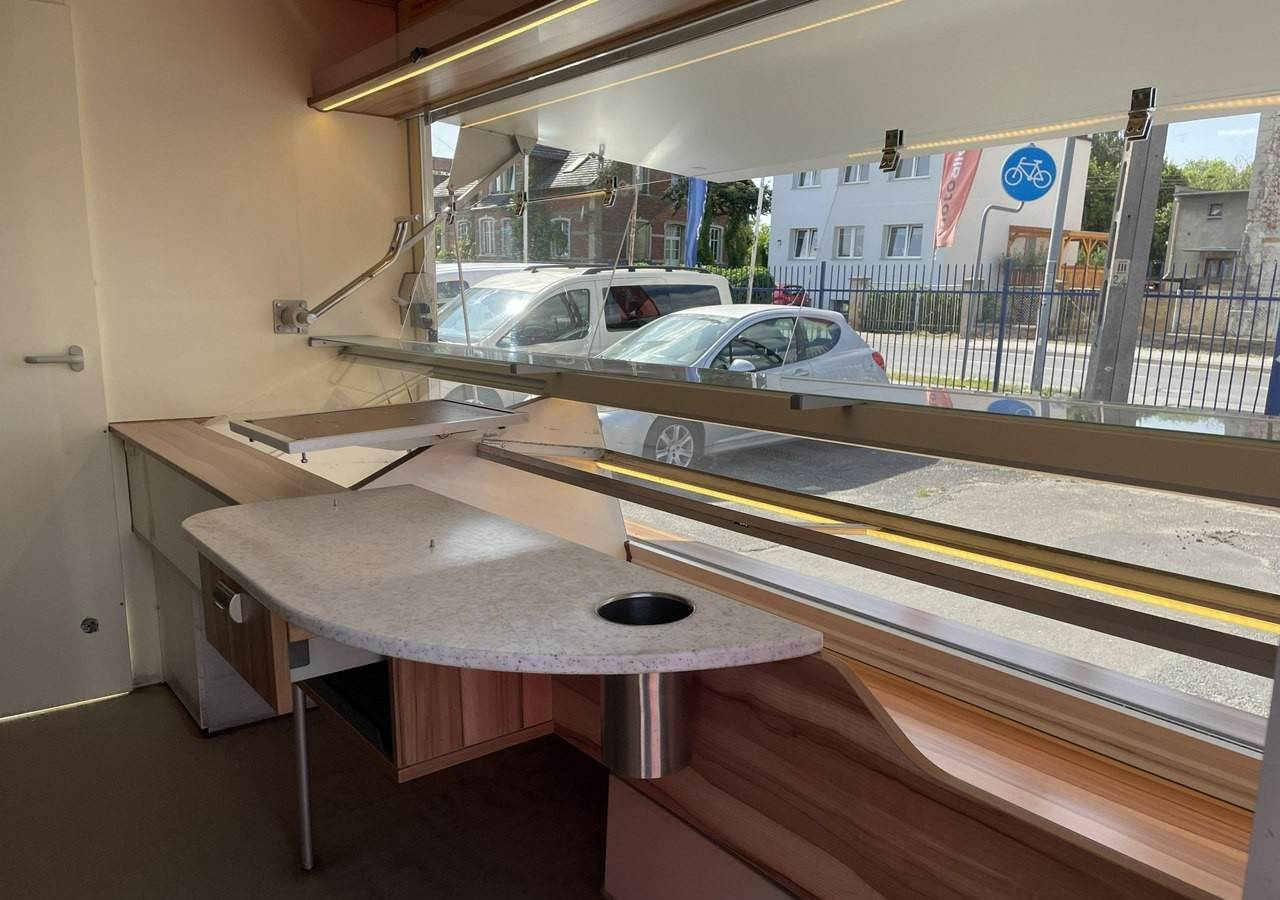 Renault Master Autosklep pieczywa Gastronomiczny Food Truck Foodtruck Sklep Borco20 - Kamion shpërndarës: foto 4 Renault Master Autosklep pieczywa Gastronomiczny Food Truck Foodtruck Sklep Borco20 - Kamion shpërndarës: foto 4