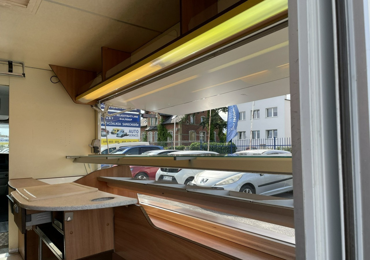 Renault Master Autosklep pieczywa Sklep Gastronomiczny Food Truck Foodtruck 2009 - Kamion shpërndarës: foto 5 Renault Master Autosklep pieczywa Sklep Gastronomiczny Food Truck Foodtruck 2009 - Kamion shpërndarës: foto 5