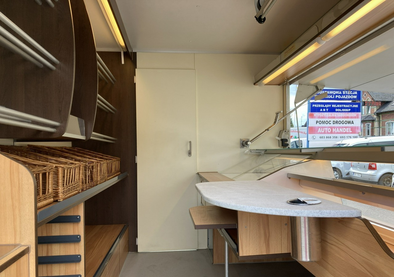 Renault Master Autosklep sklep bar Gastronomiczny Food Truck Foodtruck Borco 2012 - Kamion shpërndarës: foto 3 Renault Master Autosklep sklep bar Gastronomiczny Food Truck Foodtruck Borco 2012 - Kamion shpërndarës: foto 3